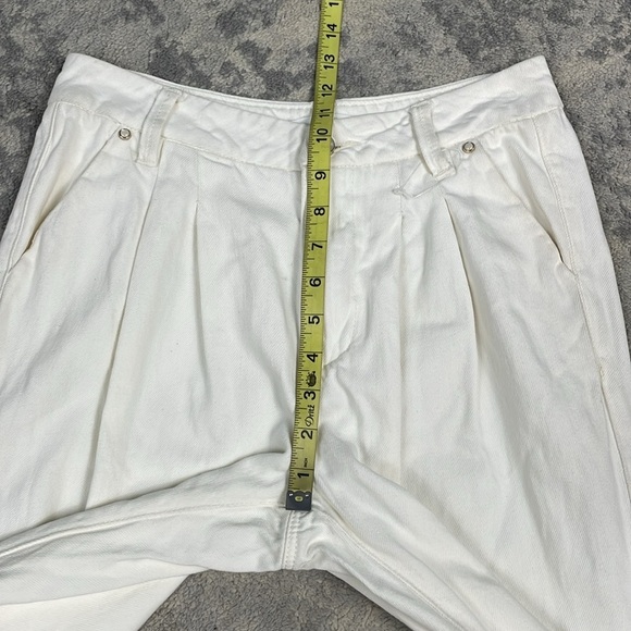 New Paige Pleated Leenah Pearl Chain Jeans White French Ivory Sz 28 - Picture 9 of 16